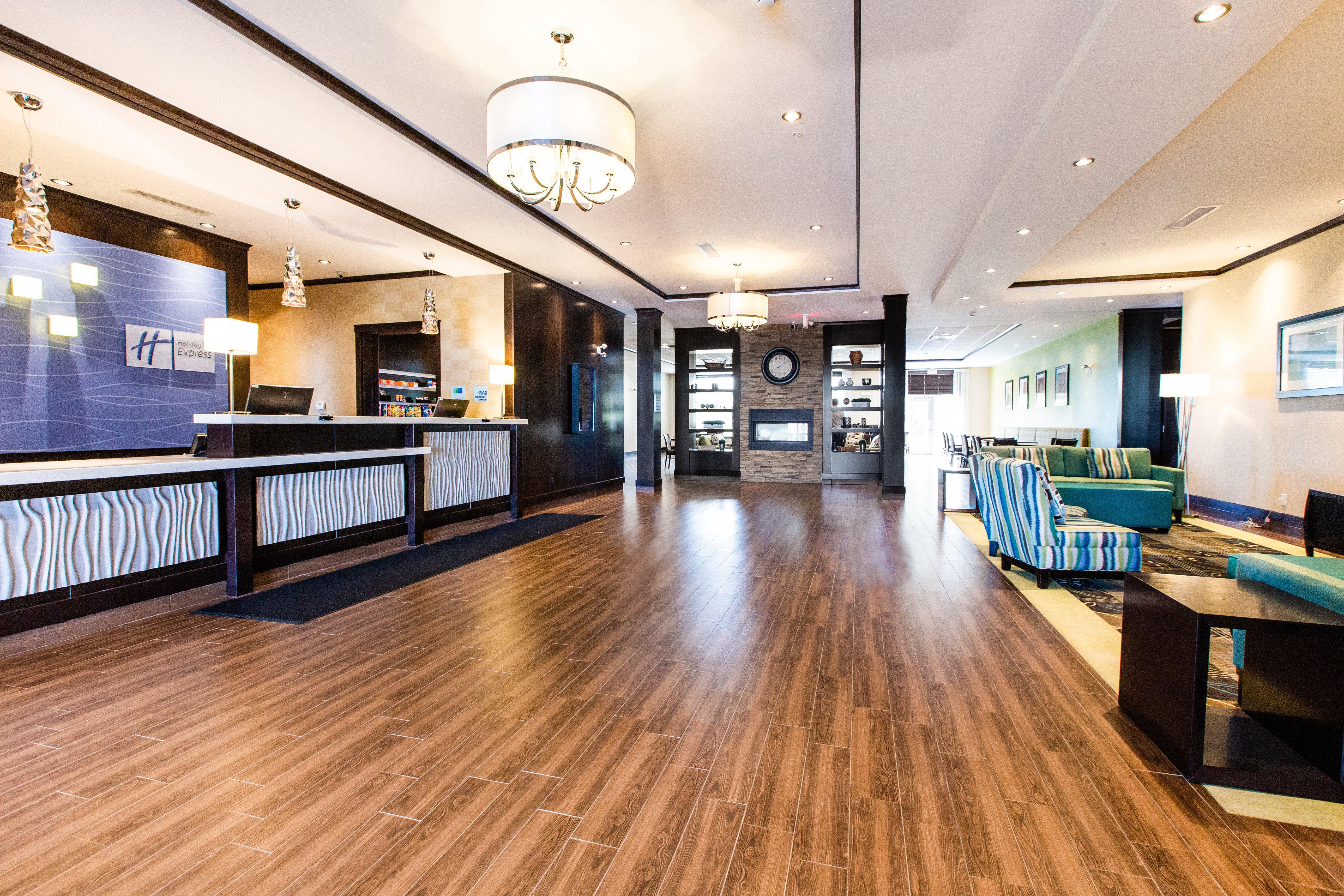 Holiday Inn Express & Suites Spruce Grove - Stony Plain By Ihg Exteriör bild