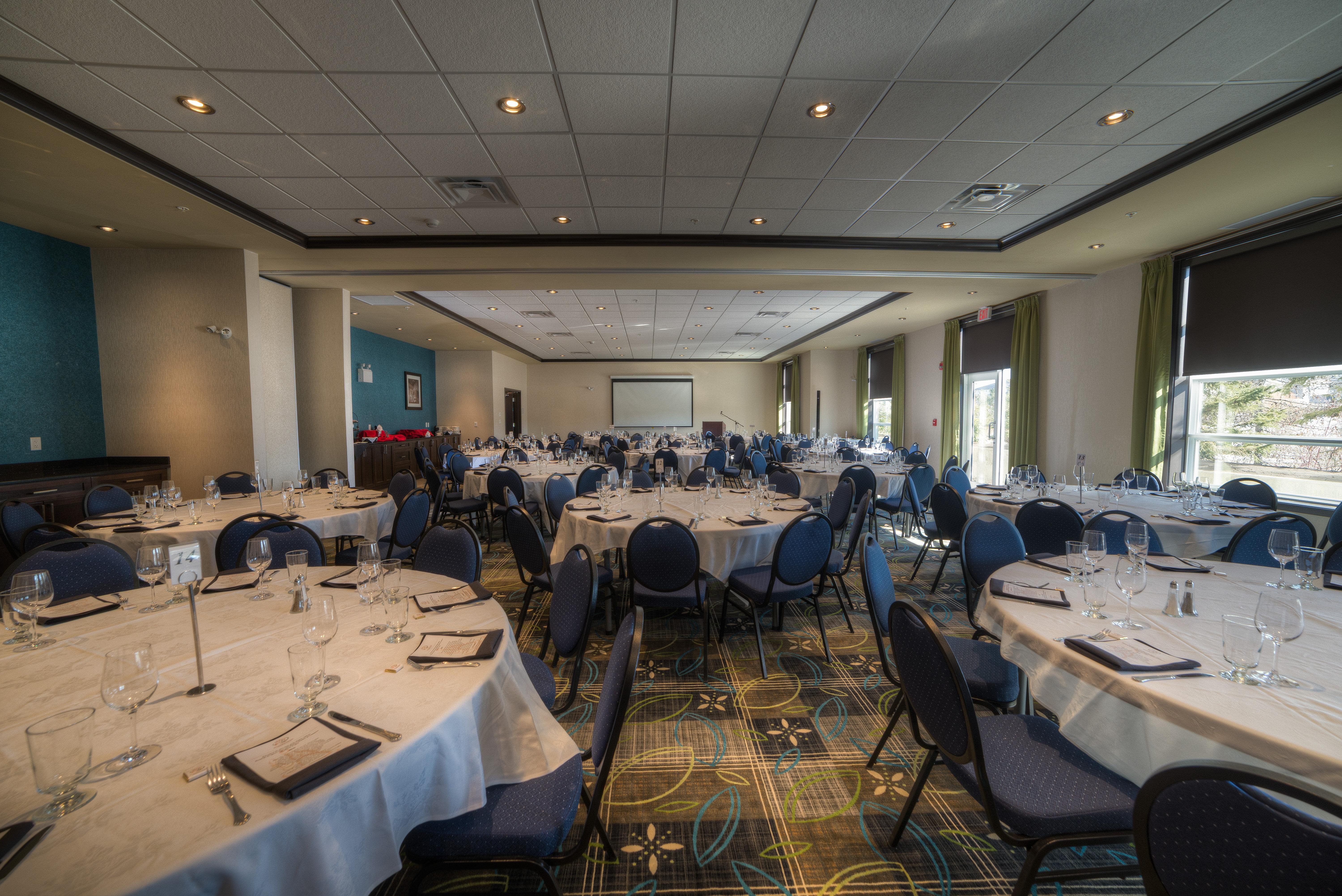 Holiday Inn Express & Suites Spruce Grove - Stony Plain By Ihg Exteriör bild