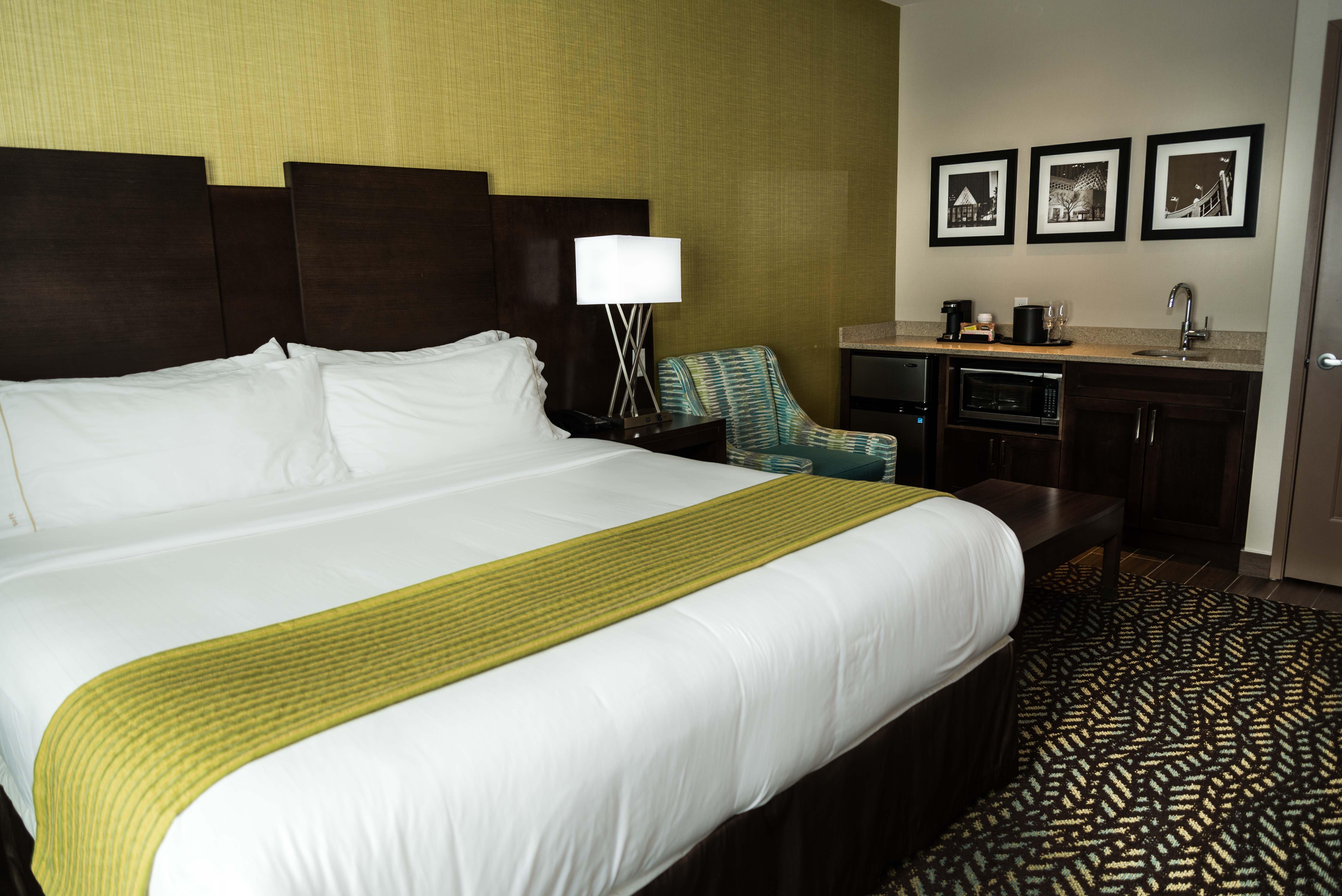 Holiday Inn Express & Suites Spruce Grove - Stony Plain By Ihg Exteriör bild